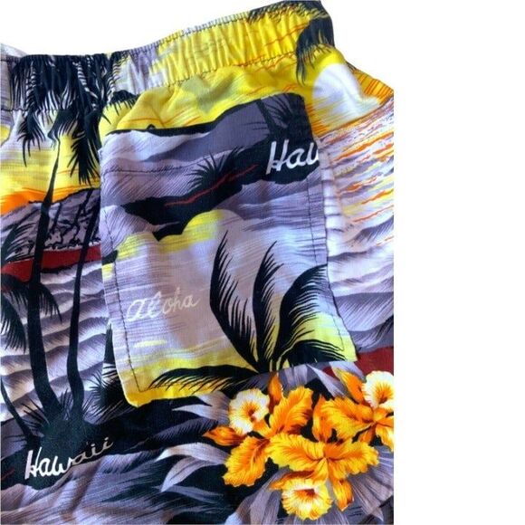 Vintage Royal Creations Hawaiian Swim Trunks  Aloha Surf Tiki  Drawstring  Small - Picture 7 of 8